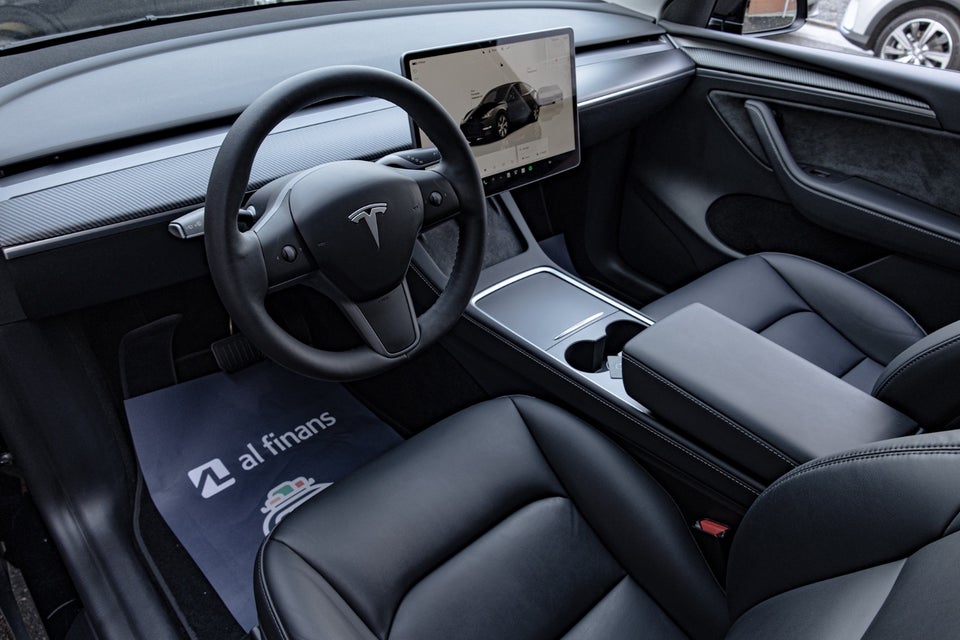 Tesla Model Y RWD 5d