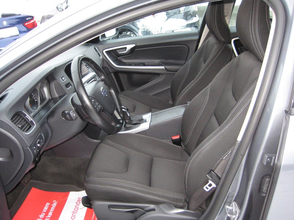 Volvo V60 2,0 D2 120 Kinetic aut. 5d