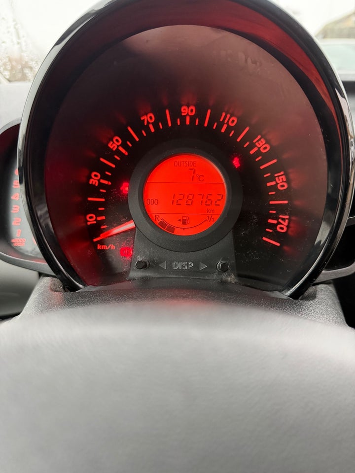 Toyota Aygo 1,0 VVT-i x-sky 5d