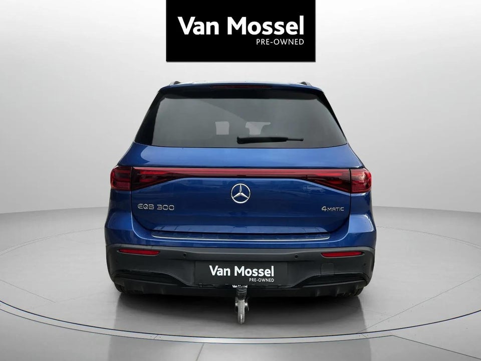 Mercedes EQB300 AMG Line 4Matic 5d