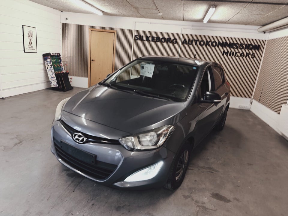 Hyundai i20 1,25 Comfort 5d