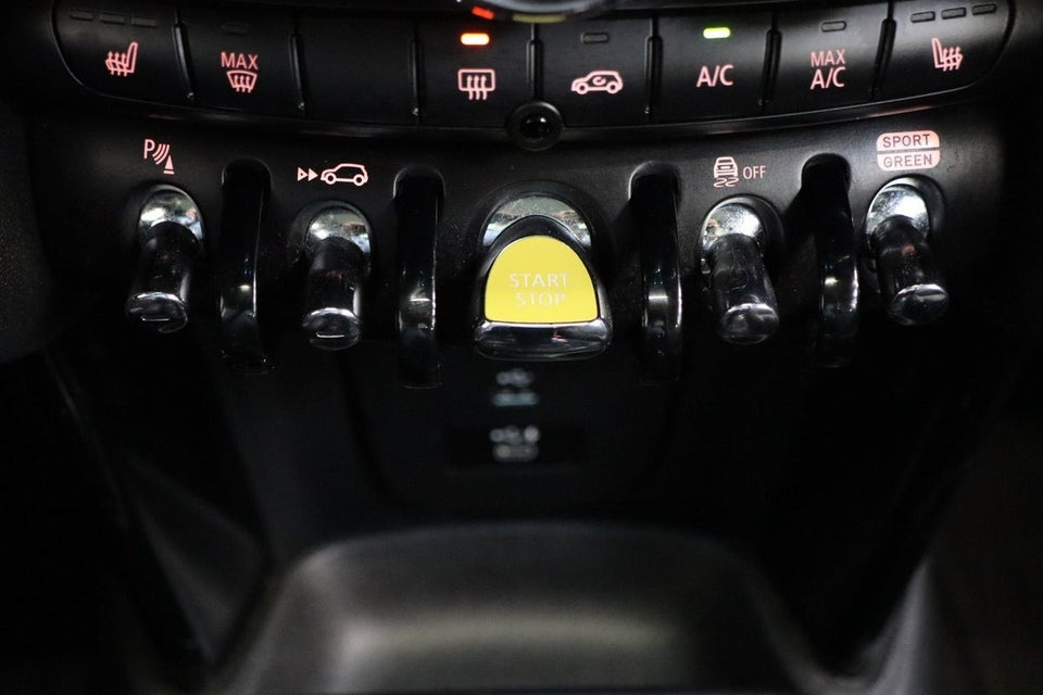 MINI Cooper SE Camden Edition 3d