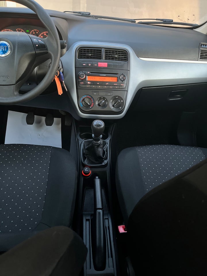 Fiat Punto 1,2 16V Emotion 5d