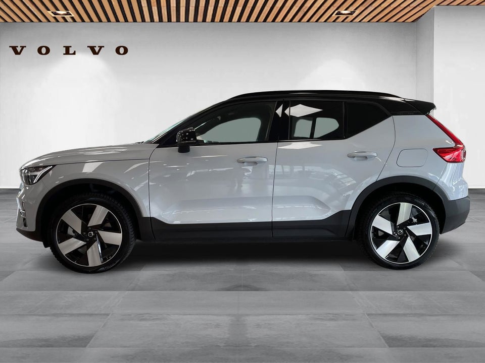 Volvo XC40 ReCharge Extended Range Plus 5d