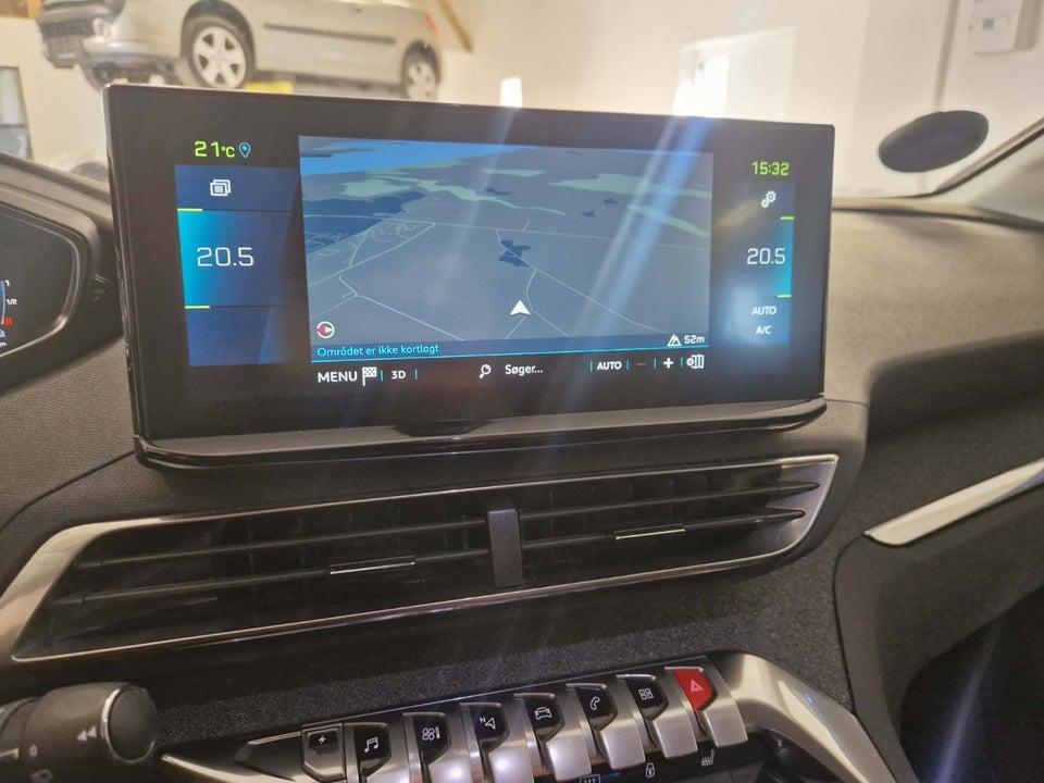 Peugeot 3008 1,6 Hybrid First Selection EAT8 5d
