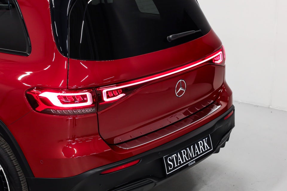 Mercedes EQB300 AMG Line 4Matic 5d