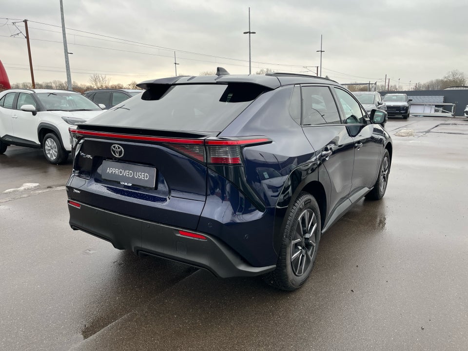 Toyota bZ4X 73 Executive 5d