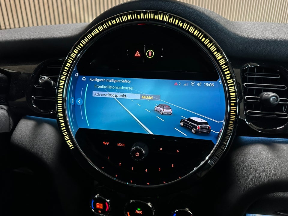 MINI Cooper SE Yours Trim 3d