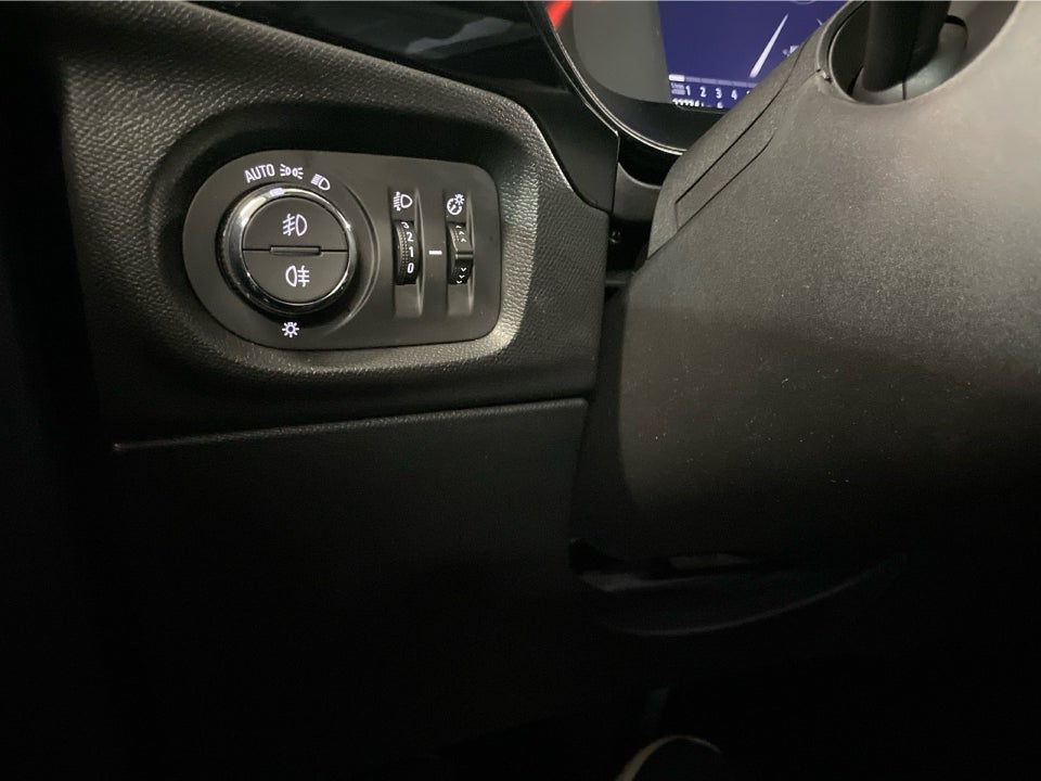 Opel Corsa 1,2 T 100 Elegance Sky aut. 5d