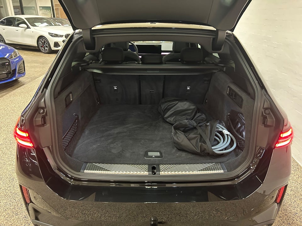 BMW i5 eDrive40 Touring Fully Charged M-Sport 5d