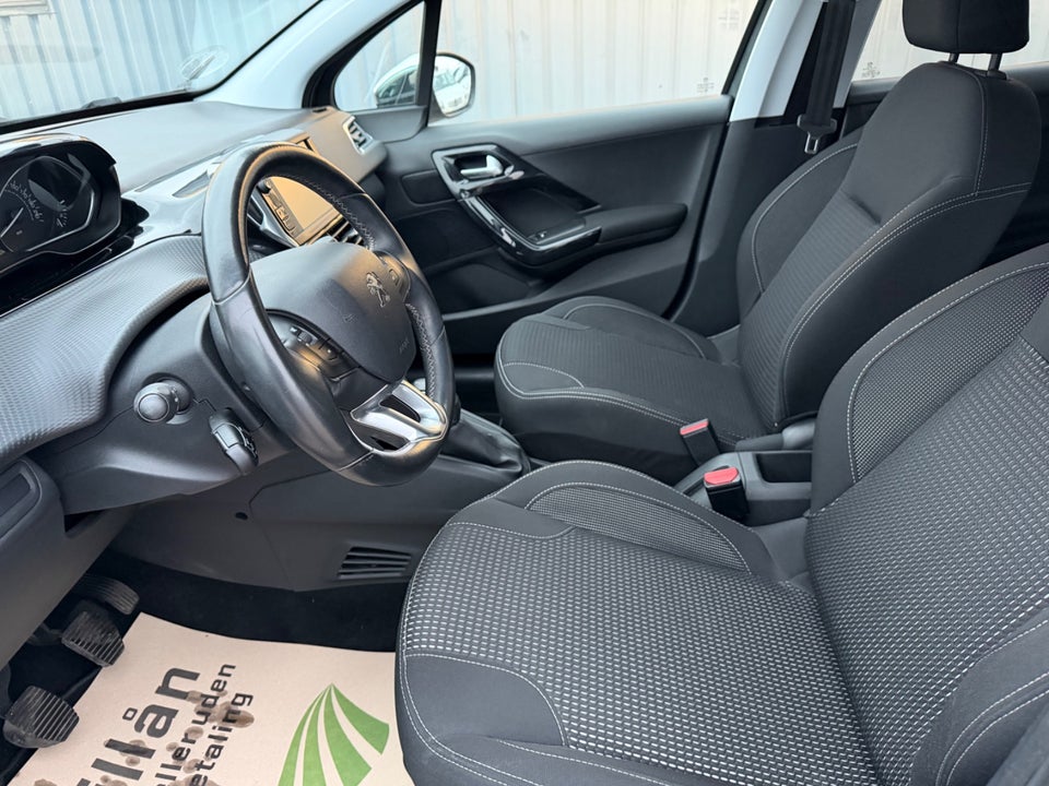 Peugeot 208 1,2 VTi 82 Allure 5d