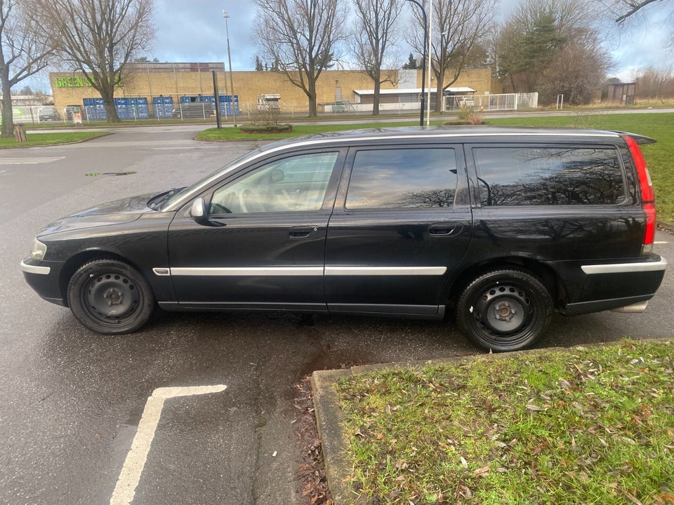 Volvo V70 2,4 T 200 aut. 5d