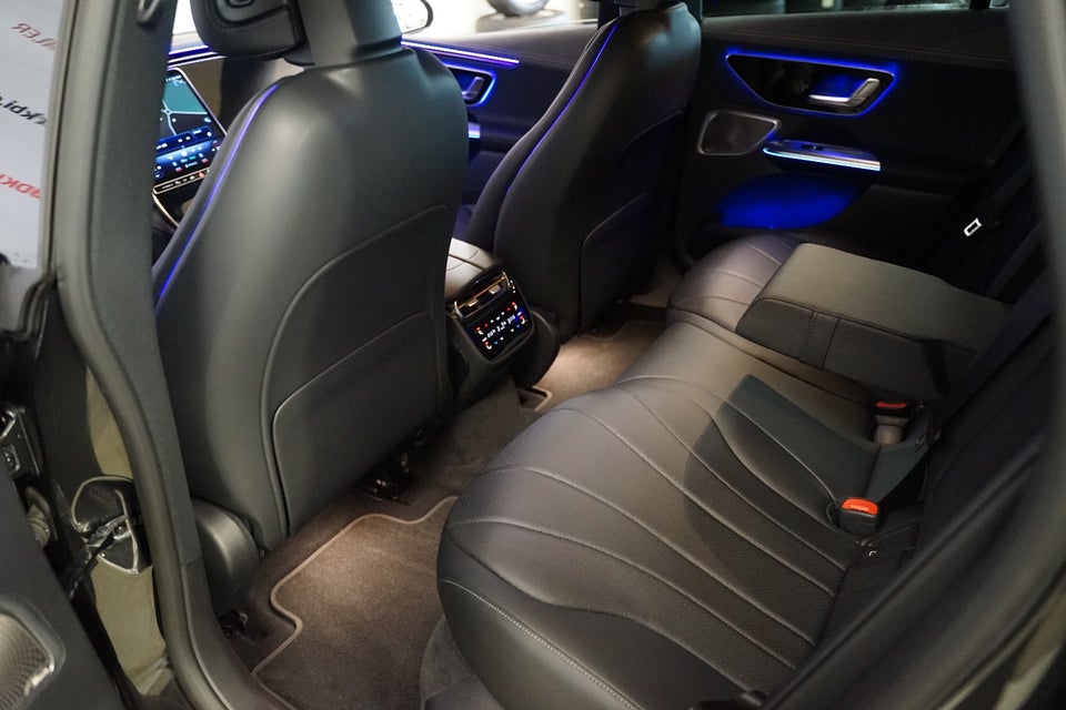 Mercedes EQE350 AMG Line 4d