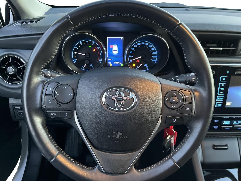 Toyota Auris 1,2 T T2 Comfort Touring Sports 5d