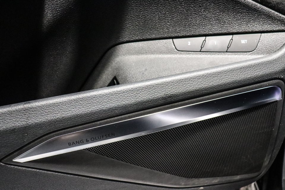 Audi e-tron 55 S-line Sportback quattro 5d