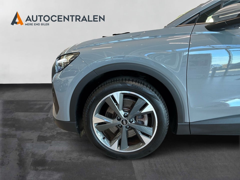 Audi Q4 e-tron 40  5d