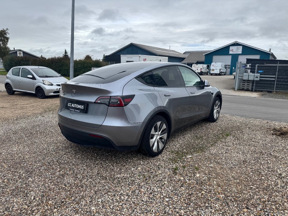 Tesla Model Y RWD 5d