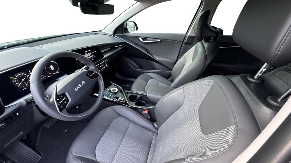 Kia Niro 64 EV Prestige 5d