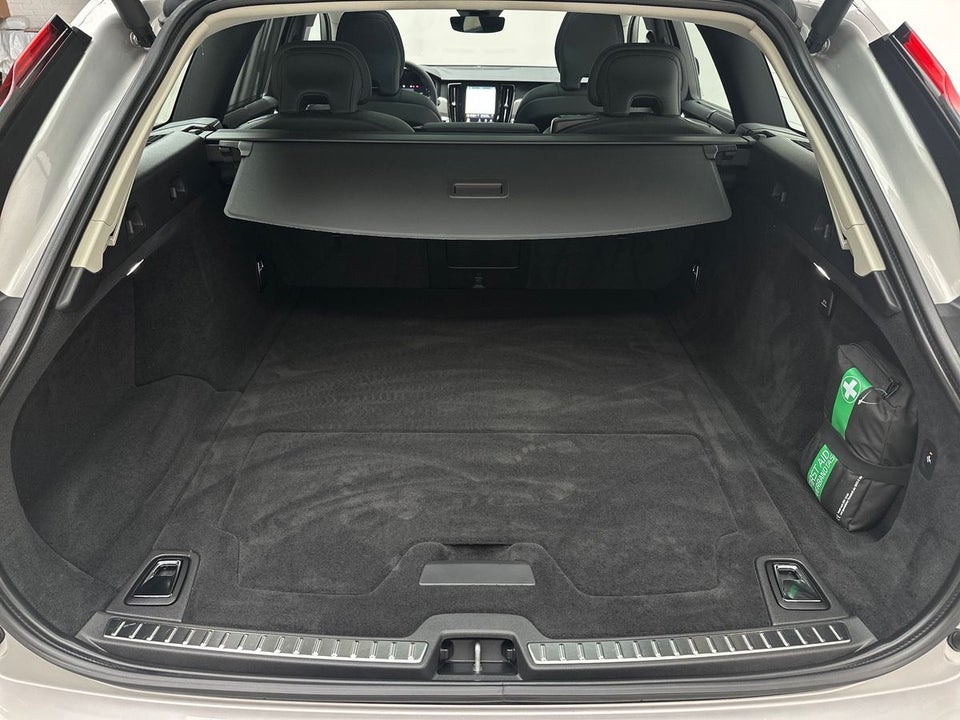 Volvo V90 2,0 T6 ReCharge Ultimate Bright aut. AWD 5d