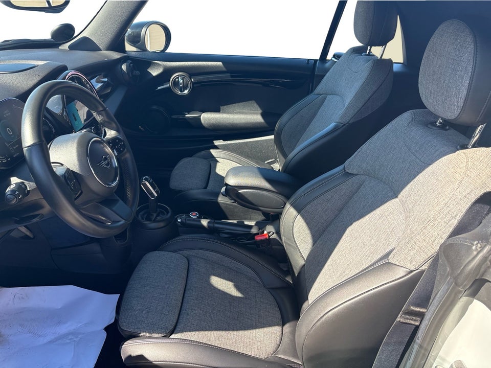 MINI Cooper 1,5 Essential Cabriolet aut. 2d