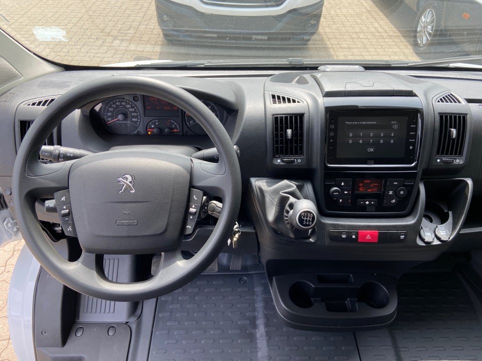 Peugeot Boxer 435 2,2 BlueHDi 165 L3 Plus 2d