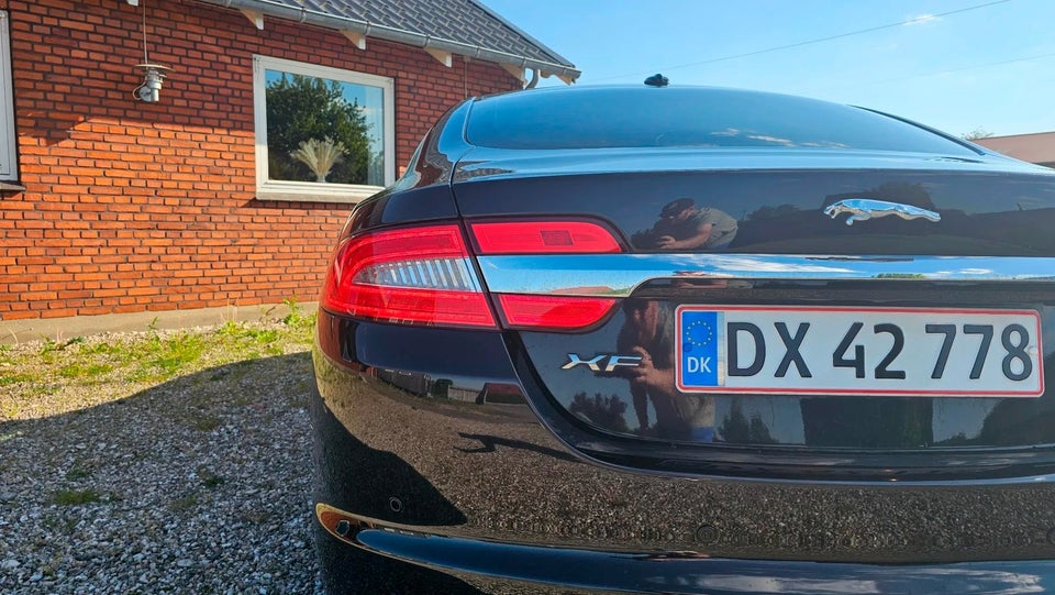 Jaguar XF 3,0 D V6 Luxury aut. 4d