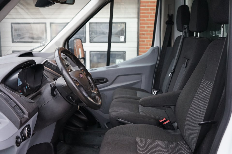 Ford Transit 350 L4 Chassis 2,0 TDCi 170 Ambiente H1 RWD