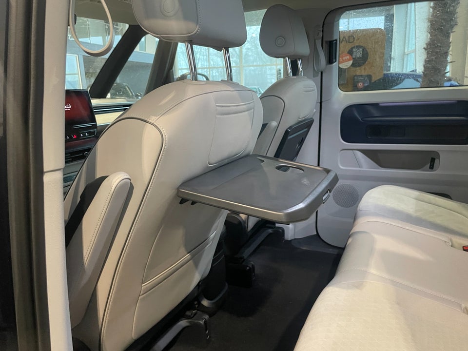 VW ID.Buzz 77 Pro SWB 5d