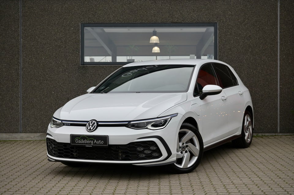 VW Golf VIII 1,4 GTE DSG 5d