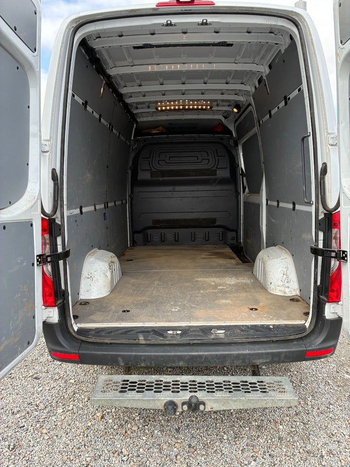 Mercedes Sprinter 317 2,0 CDi A2 Kassevogn aut. RWD