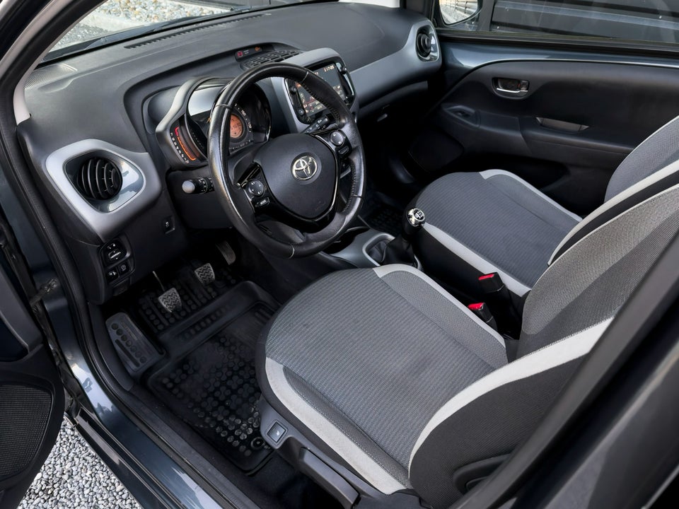 Toyota Aygo 1,0 VVT-i x-sky 5d