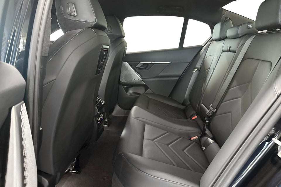 BMW i5 eDrive40 Fully Charged M-Sport 4d