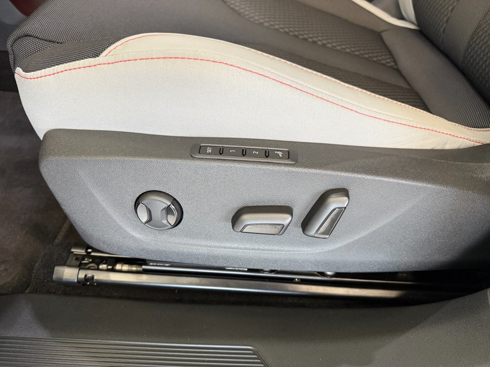 Skoda Enyaq 85x iV Lodge Maxx Coupé 5d