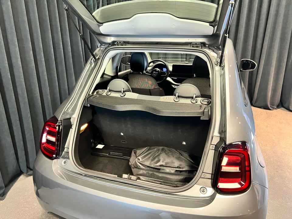 Fiat 500e 42 Icon 3d