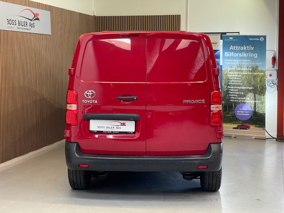 Toyota ProAce 2,0 D 120 Medium Comfort 4d