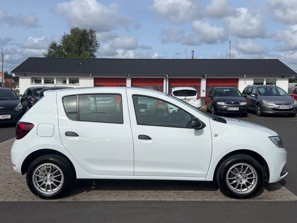 Dacia Sandero 0,9 TCe 90 Essential 5d