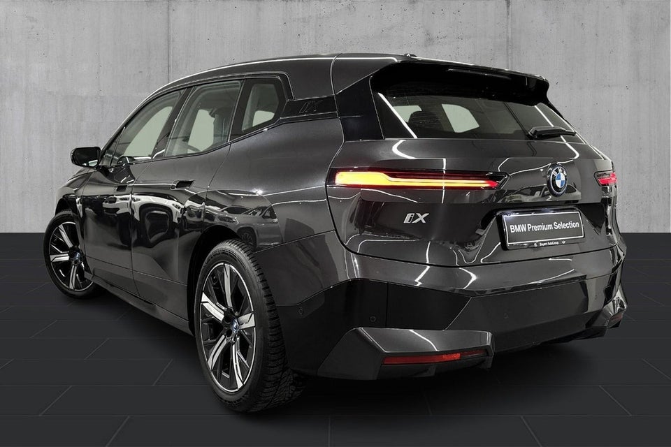 BMW iX xDrive40 Sport 5d