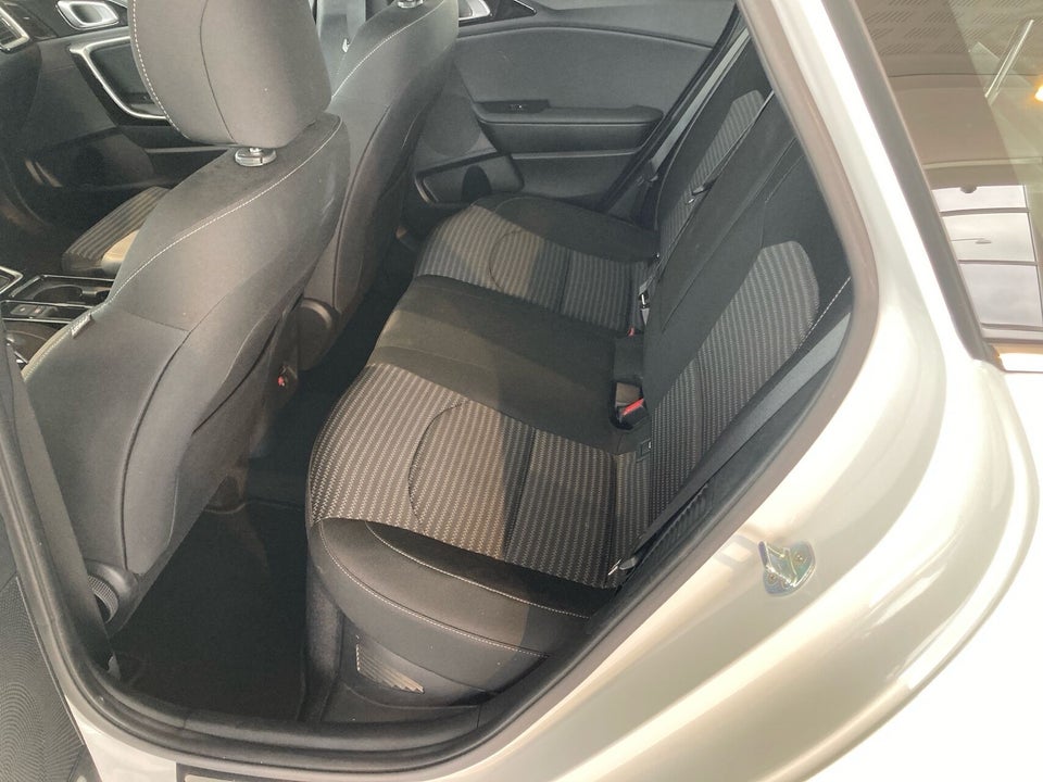 Kia Ceed 1,6 PHEV Prestige SW DCT 5d