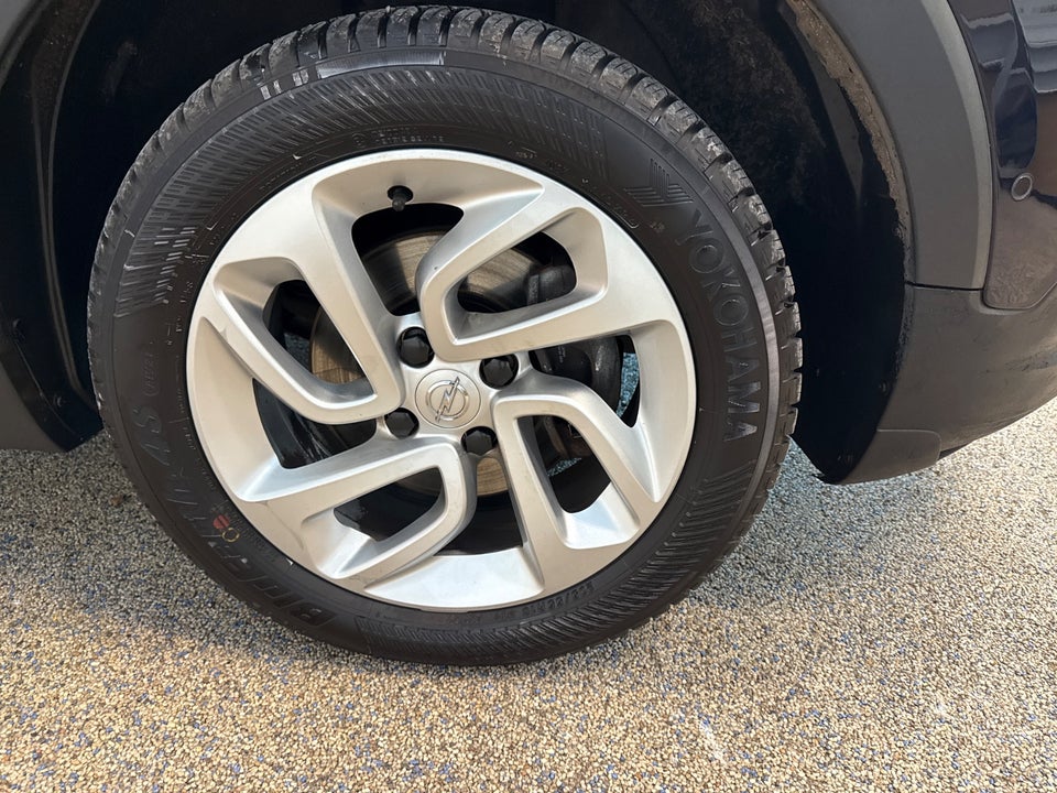 Opel Crossland X 1,2 T 110 Exclusive aut. 5d