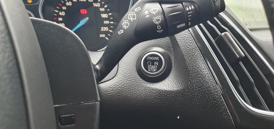 Ford Focus 1,0 SCTi 125 Titanium stc. 5d