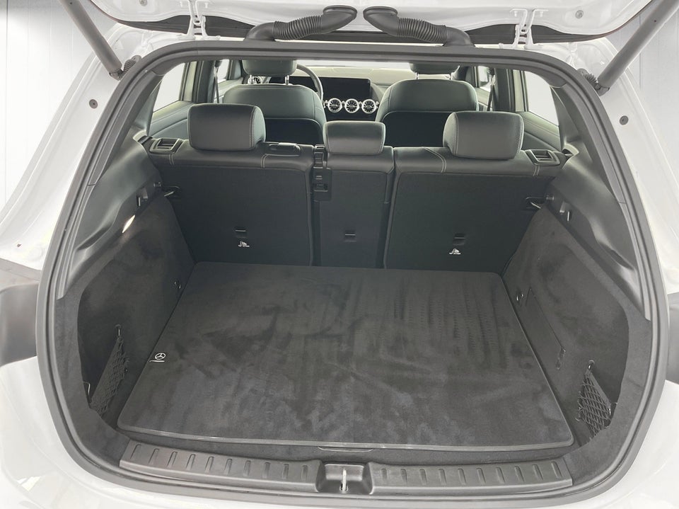 Mercedes EQA250+ Progressive 5d