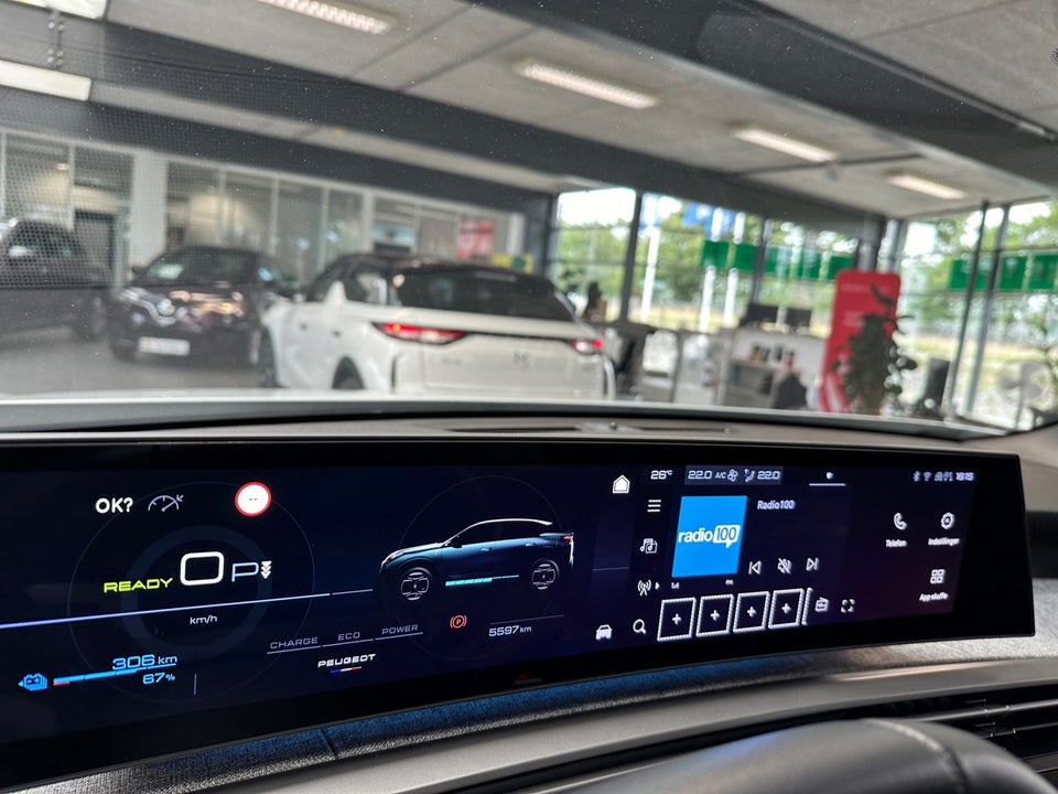 Peugeot e-3008 77 Allure 5d