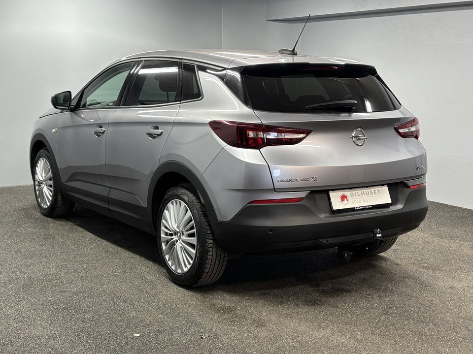 Opel Grandland X 1,2 T 130 Enjoy 5d
