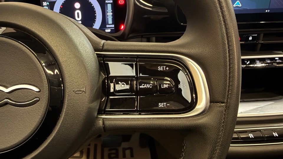 Fiat 500e 42 Icon Plus+ 3d