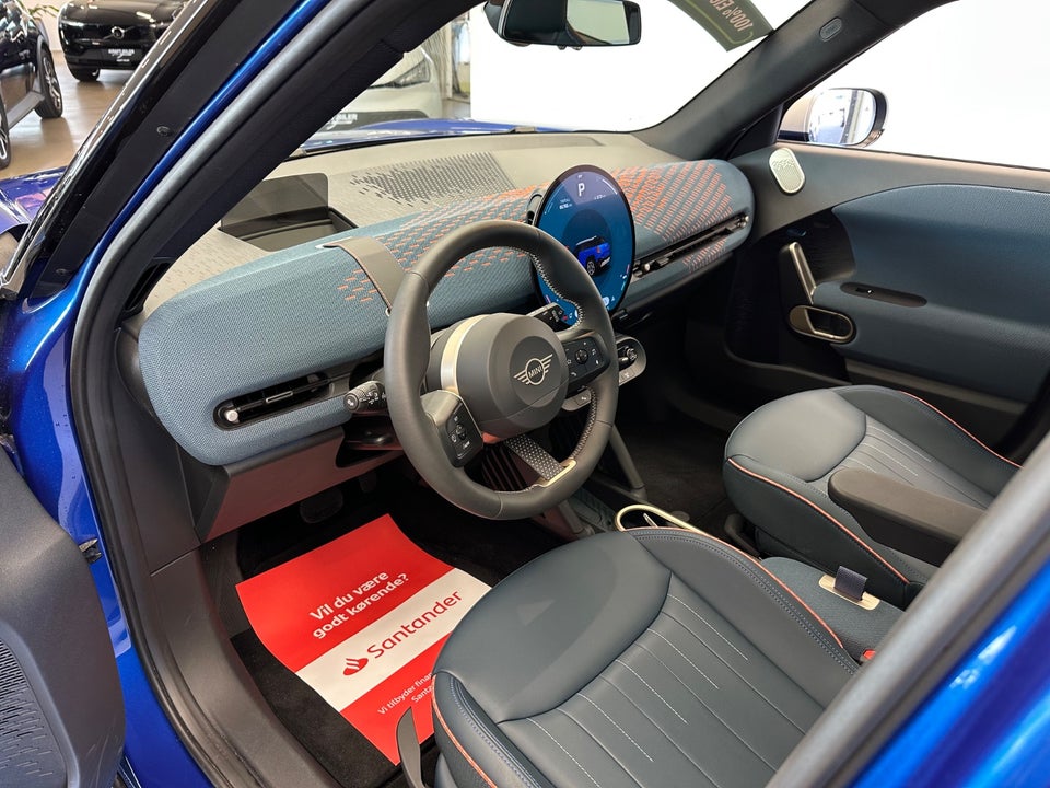 MINI Aceman E Favoured Trim L 5d