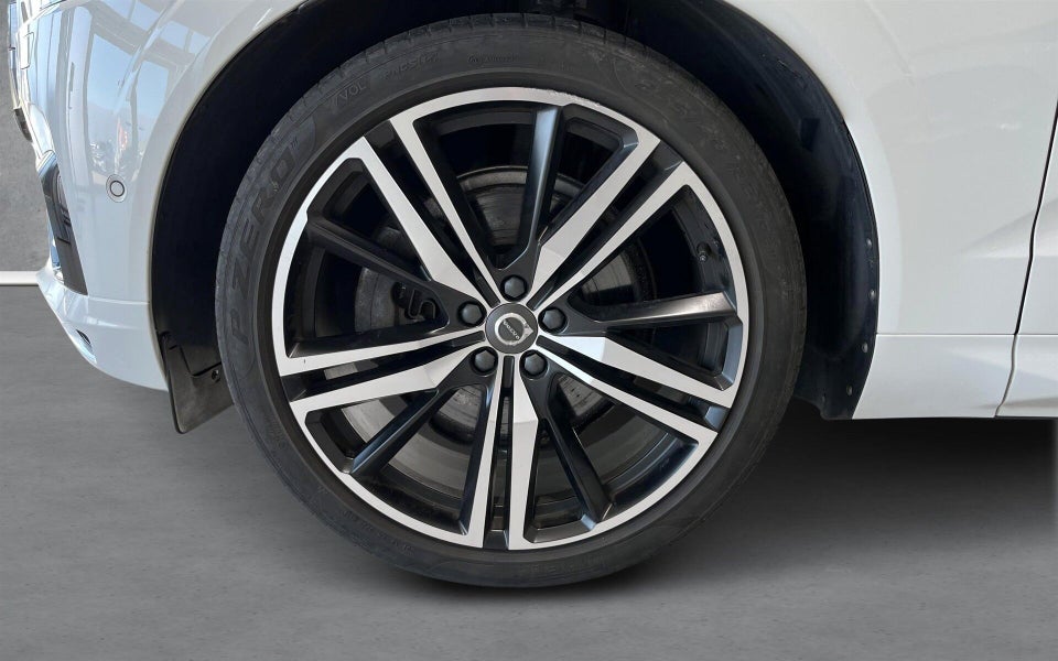 Volvo XC60 2,0 T8 407 R-Design aut. AWD 5d