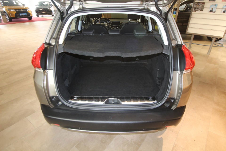Peugeot 2008 1,2 VTi 82 Allure 5d
