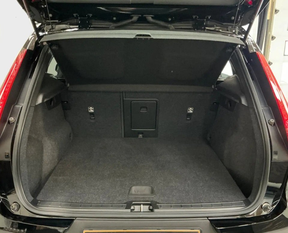 Volvo XC40 P6 ReCharge Core 5d