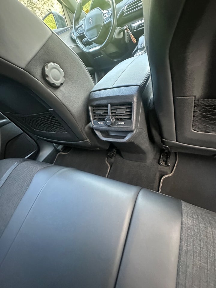 Peugeot 3008 1,6 PureTech 180 GT Line EAT8 5d