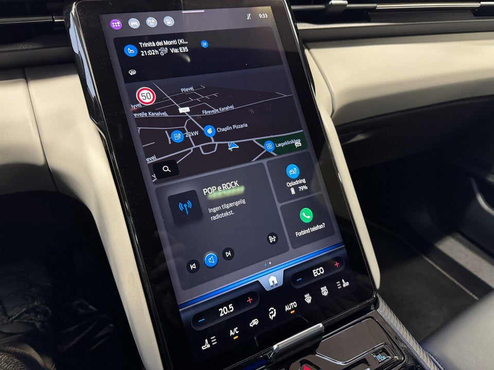 Ford Explorer 82 Premium Extended Range 5d